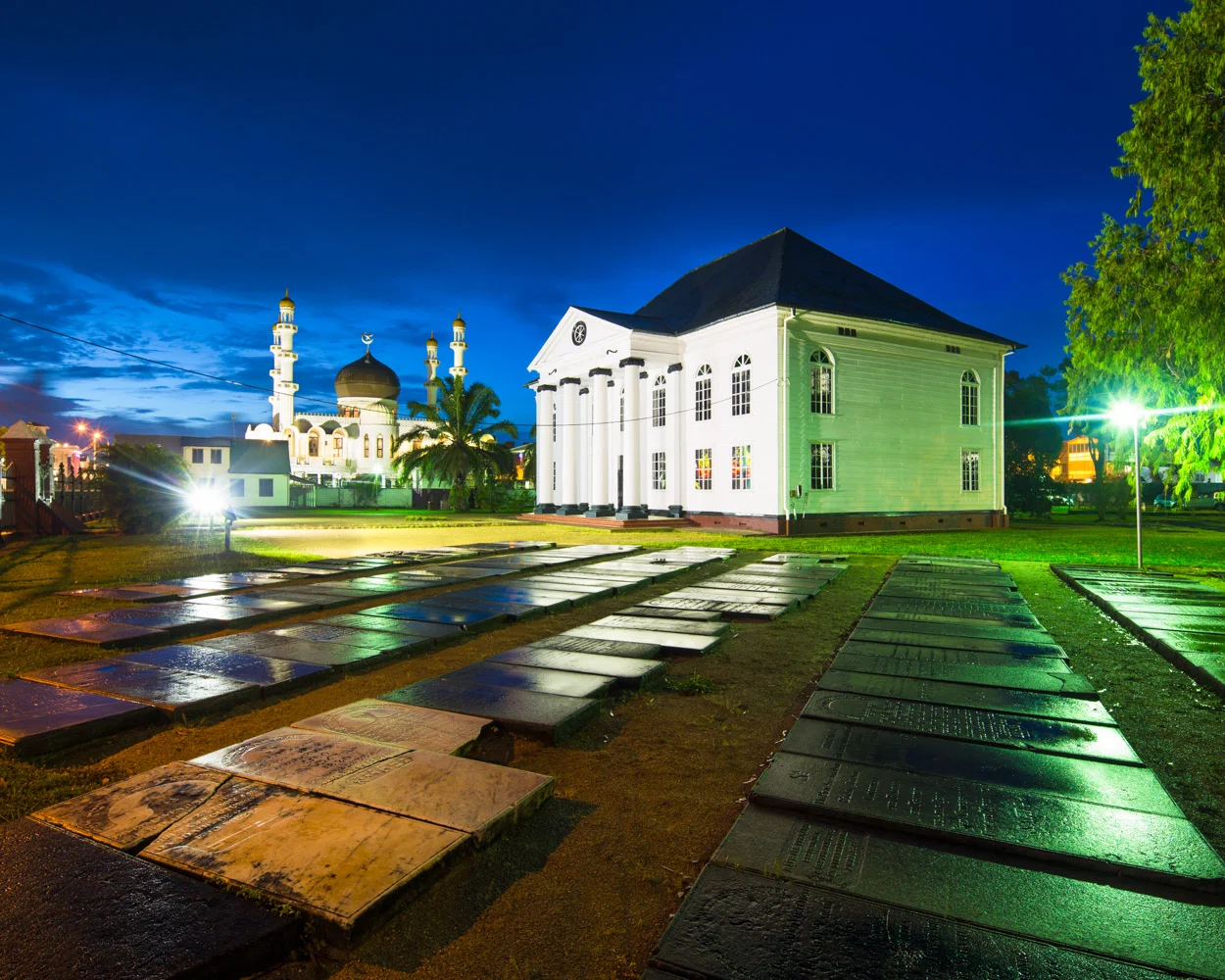 Neve Shalom & Tombstones