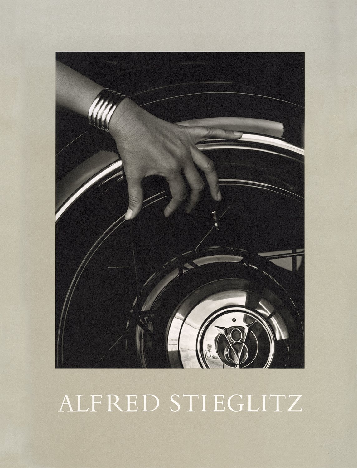 Alfred Stieglitz_National Gallery_1983.jpg