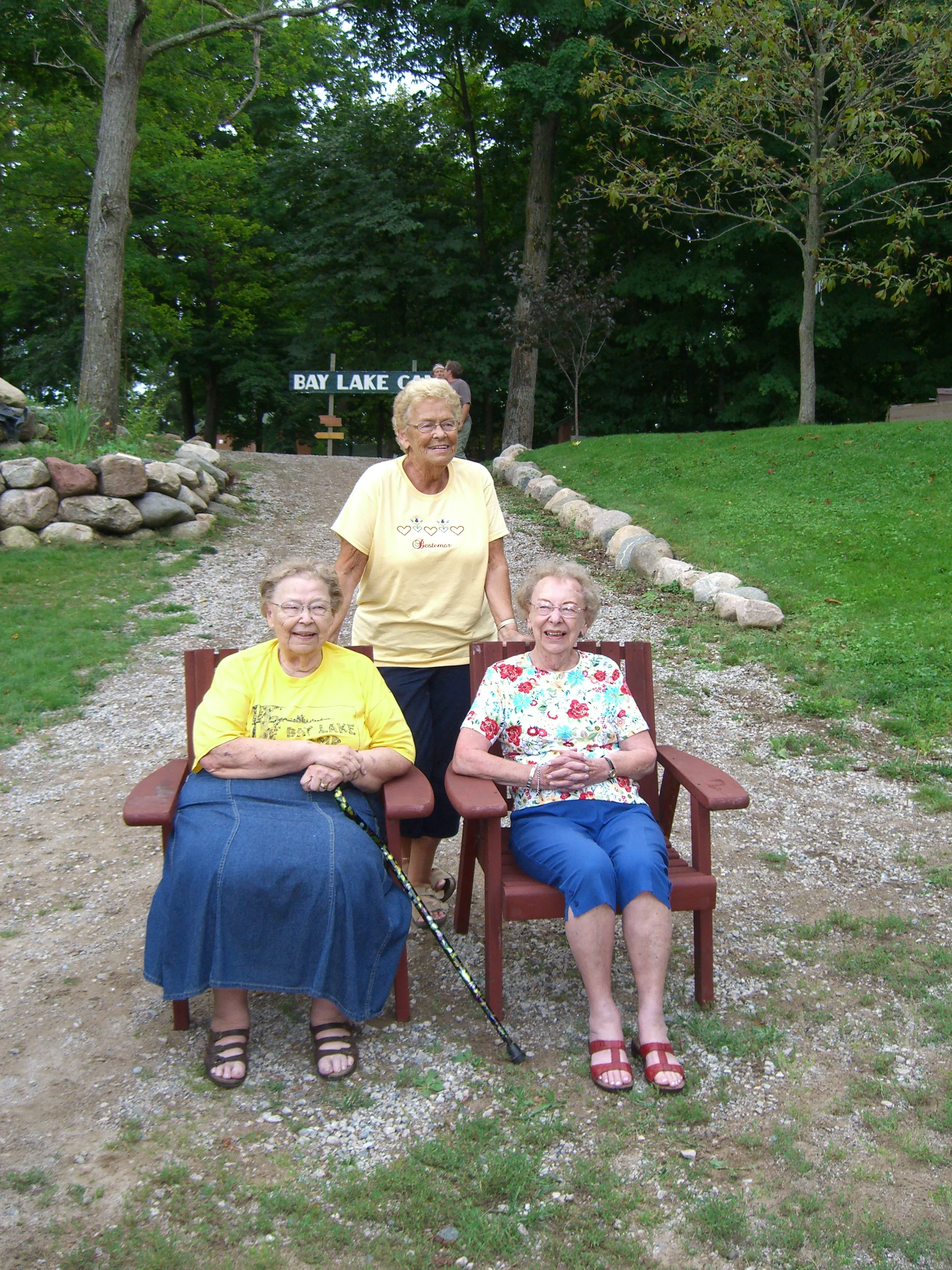 Aunt Essie, Aunt Connie, and Aunt Ruth....my mom's three sisters.