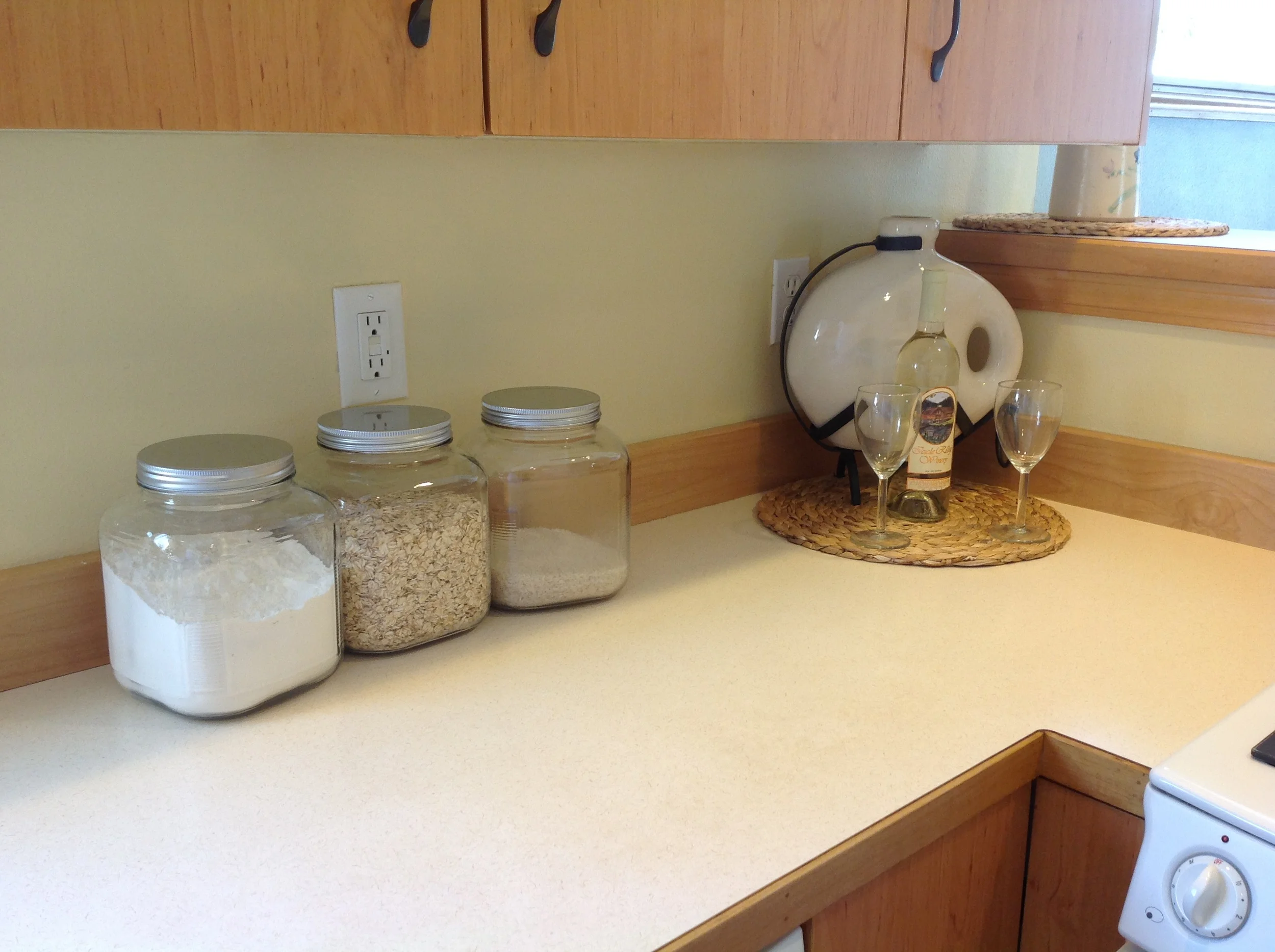 A few kitchen accessories...
