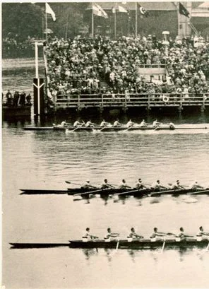 The 1936 Olympic final race...photo via pinterest. 