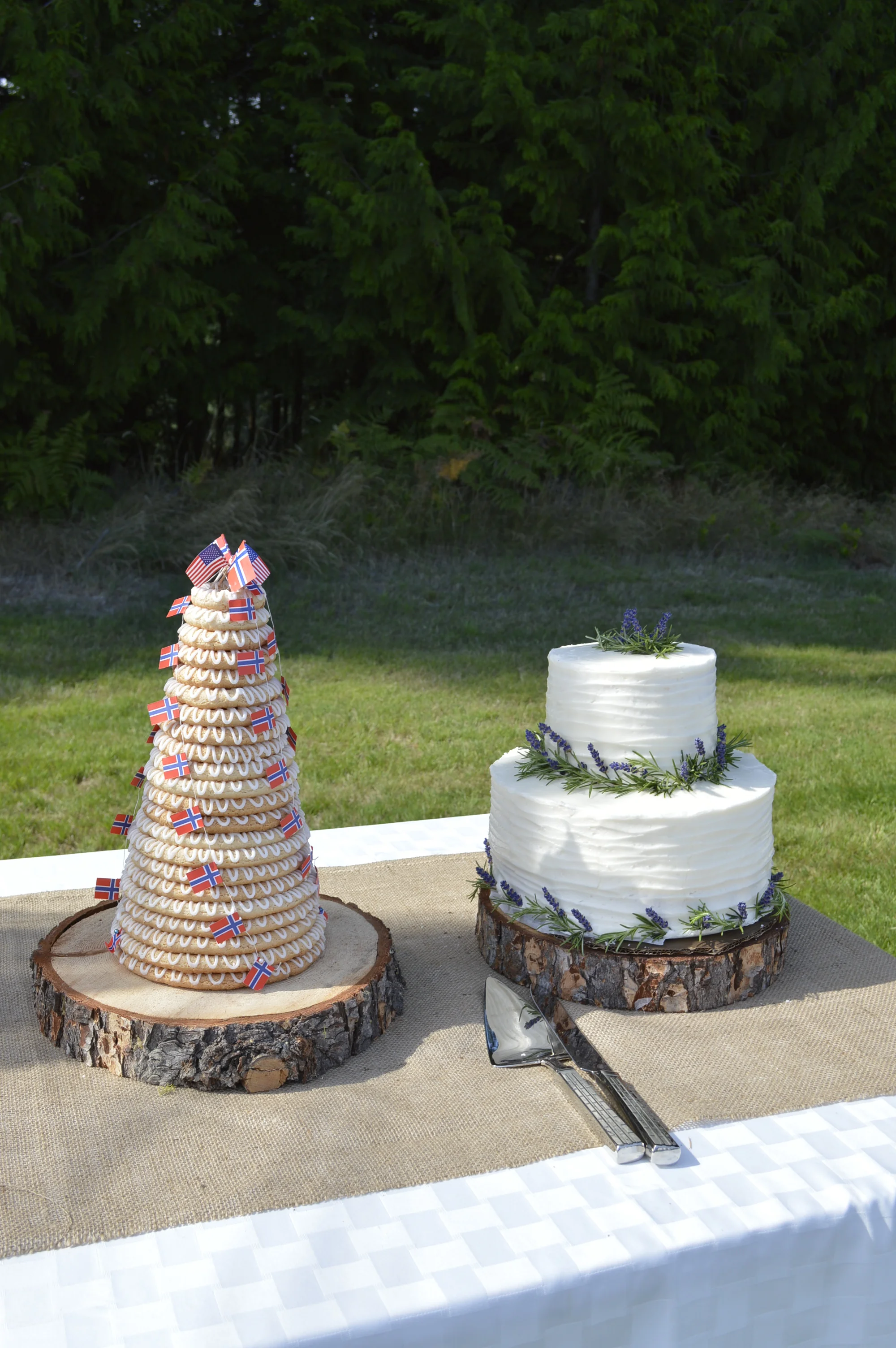 The krunsekake and wedding cake...