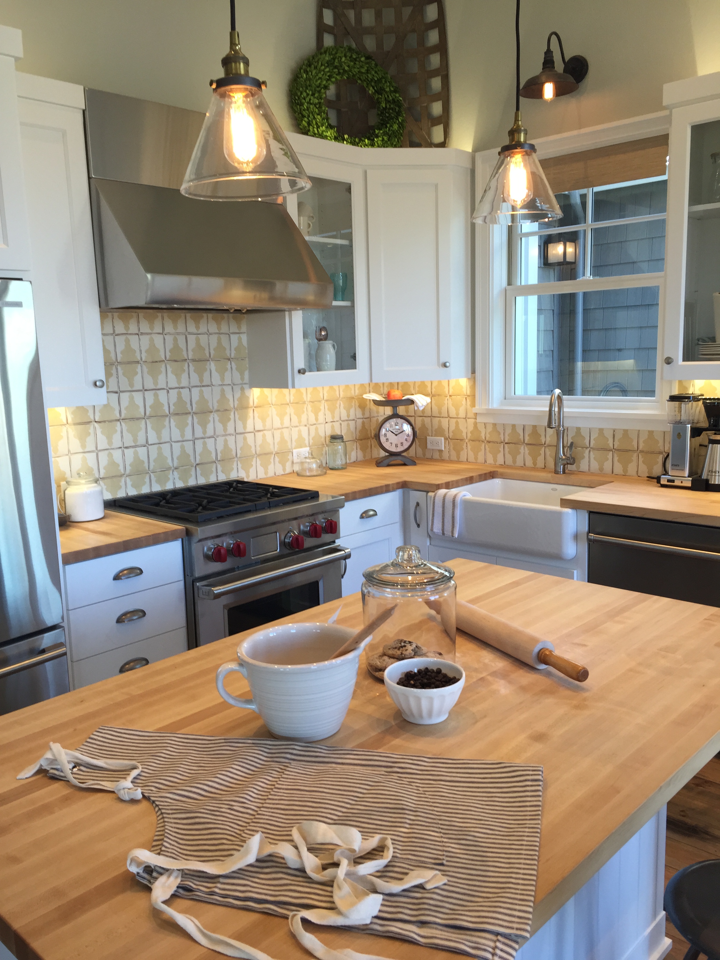 Delightful kitchen...I loved it!