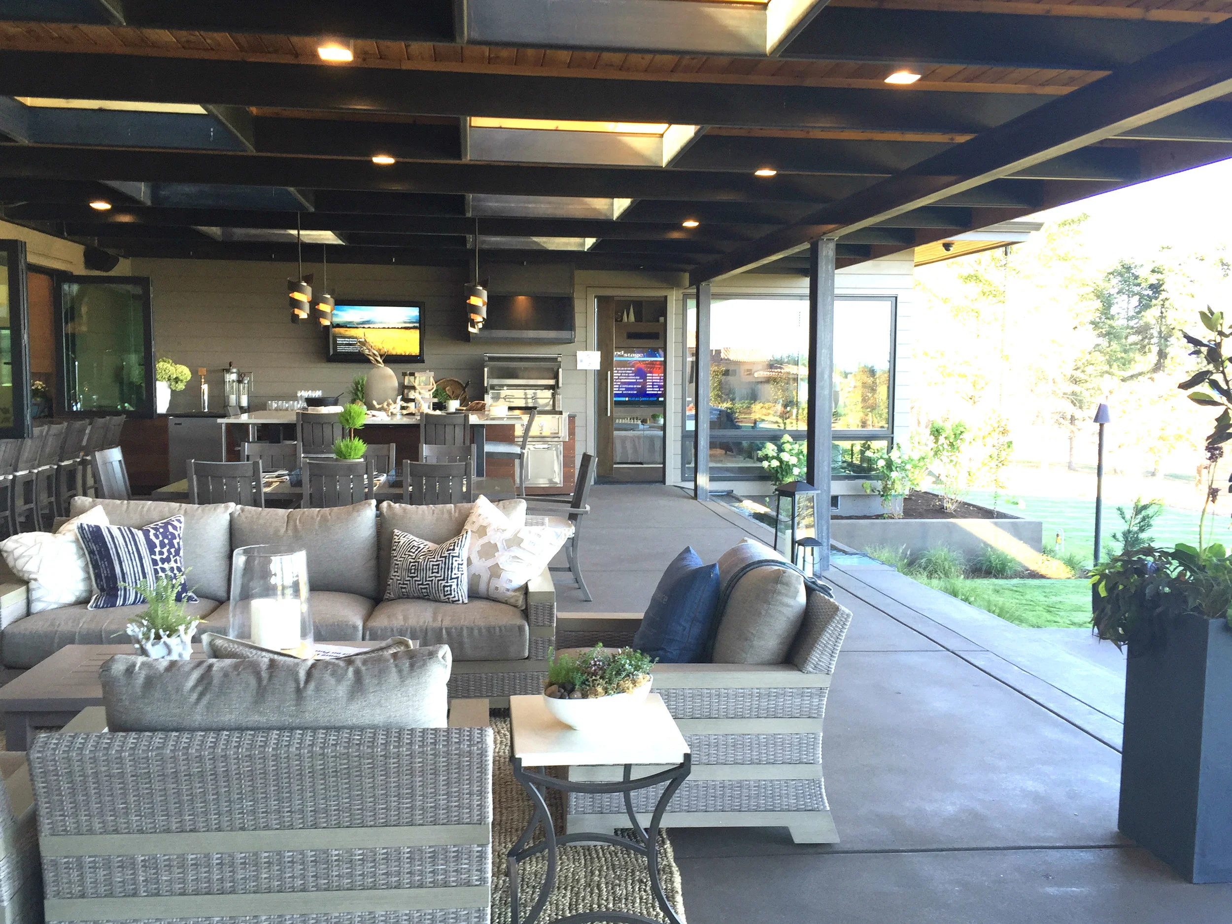 Another gorgeous "outdoor" living area...