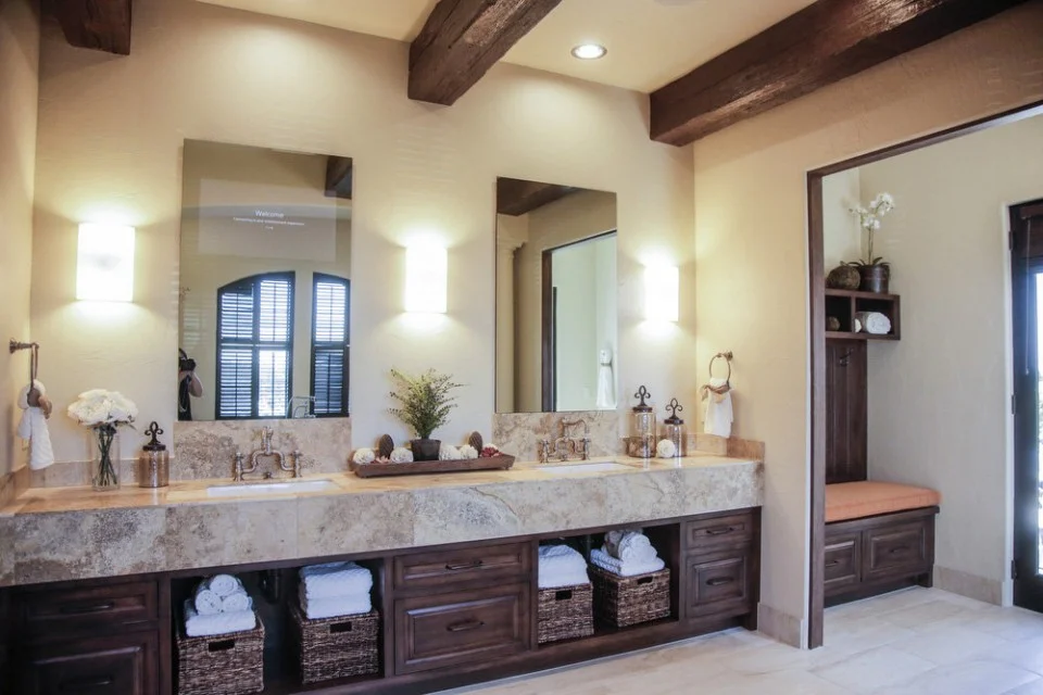 The Master bath...(Photo from Oregon Live)