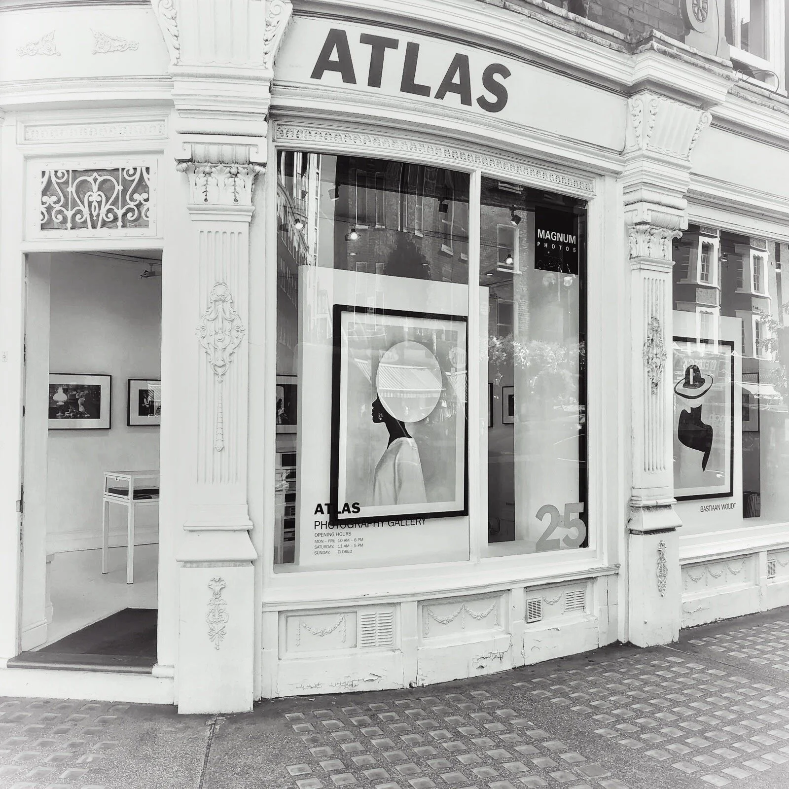 AtlasGallery London Bastiaan Woudt.jpg
