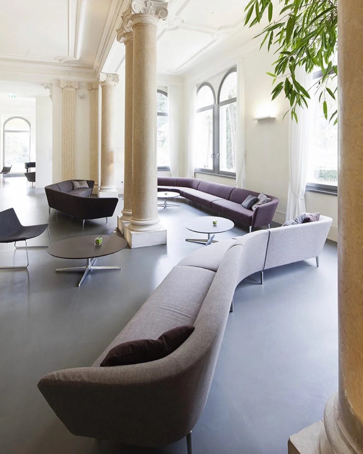 LOOP by @arper_official is a modular system of soft sofa elements that combine in short clusters or long, flowing lines as unique and expressive as a signature. While graphic in form and silhouette, the overall effect is almost architectural. 

#arpe