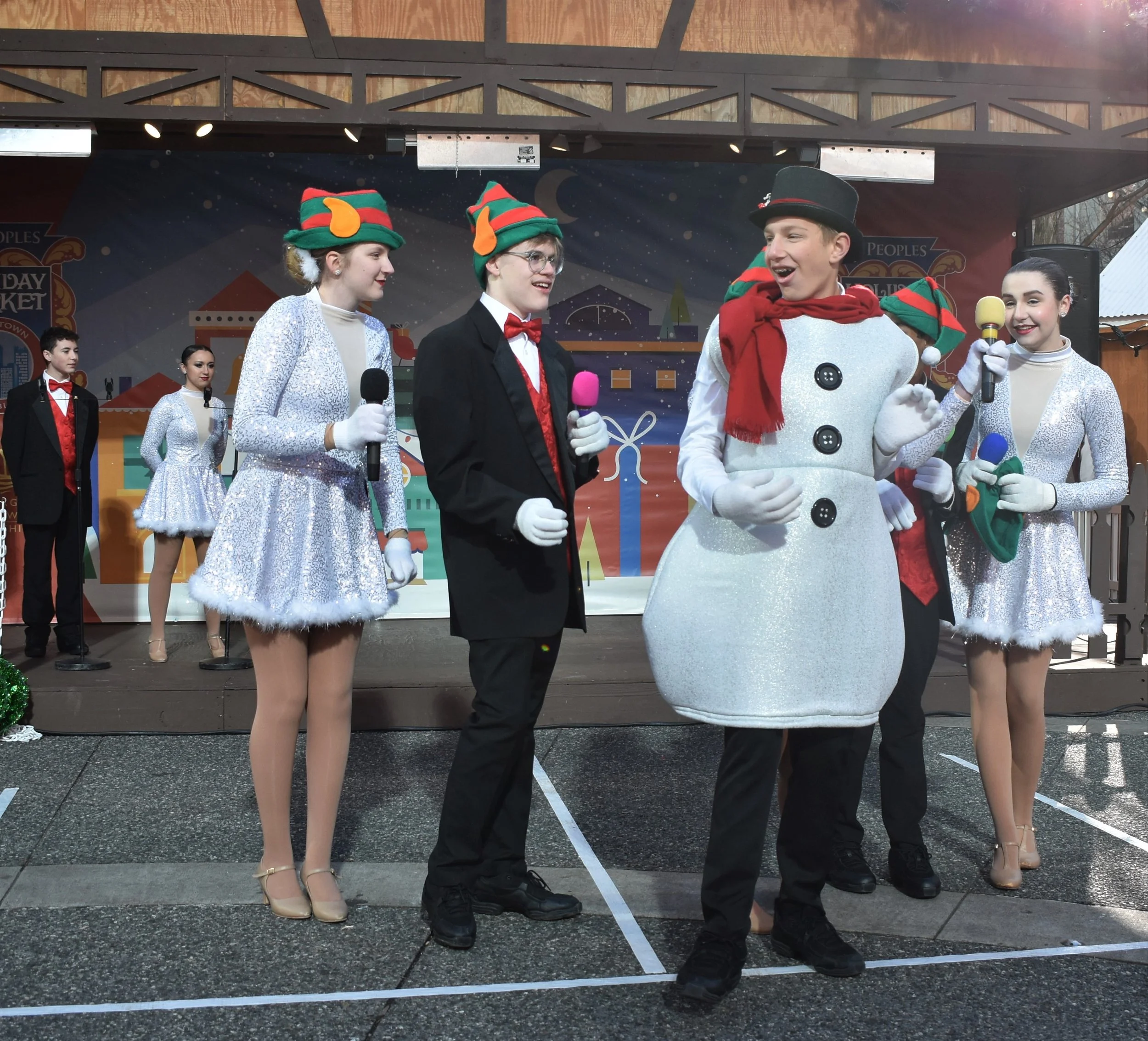 nolan as frosty with group.JPG