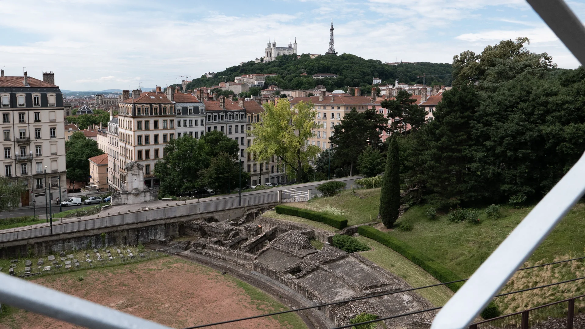 lyon-amphitheatre-three-gauls.jpg