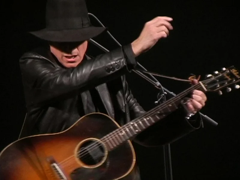 GARY LUCAS