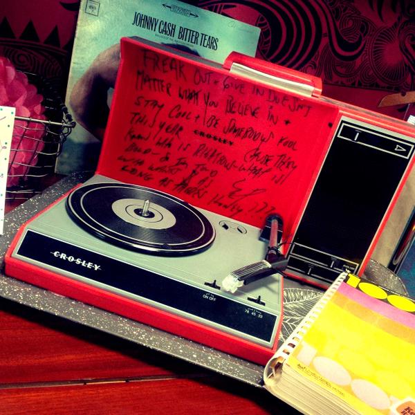 EXAMPLE: A CUSTOMIZED LYRIC TURNTABLE BY WPC ('OF A BROKEN HEART')