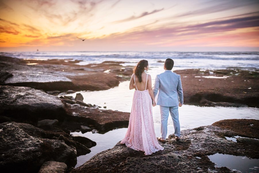 🎵&rdquo;Oh, even when the world is breaking down, I know I have you, and it&rsquo;s all I need.&rdquo;🎶
&mdash;&mdash;&mdash;
This ridiculously good looking couple paired with this ridiculously amazing scenery?! Is it MAGICAL or whaaaat?! Just tryi