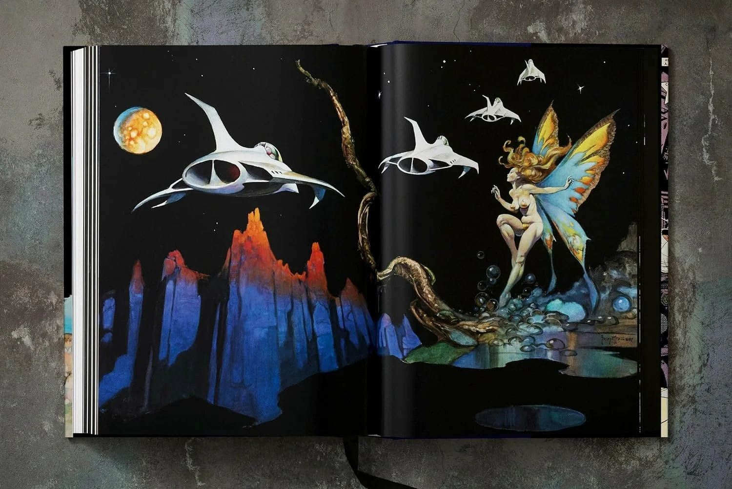 fantastic worlds of ff interior 2.jpg