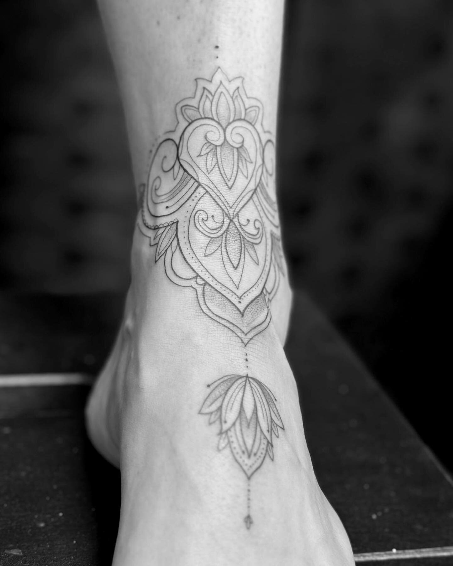 Ornamental Ankle Tattoo for Ruth! 
.
.
.
#ornamentaltattoo #ankletattoo #finelinetattoo #tattooideas #tattooist #tattooartist #tattooed #fineliner
