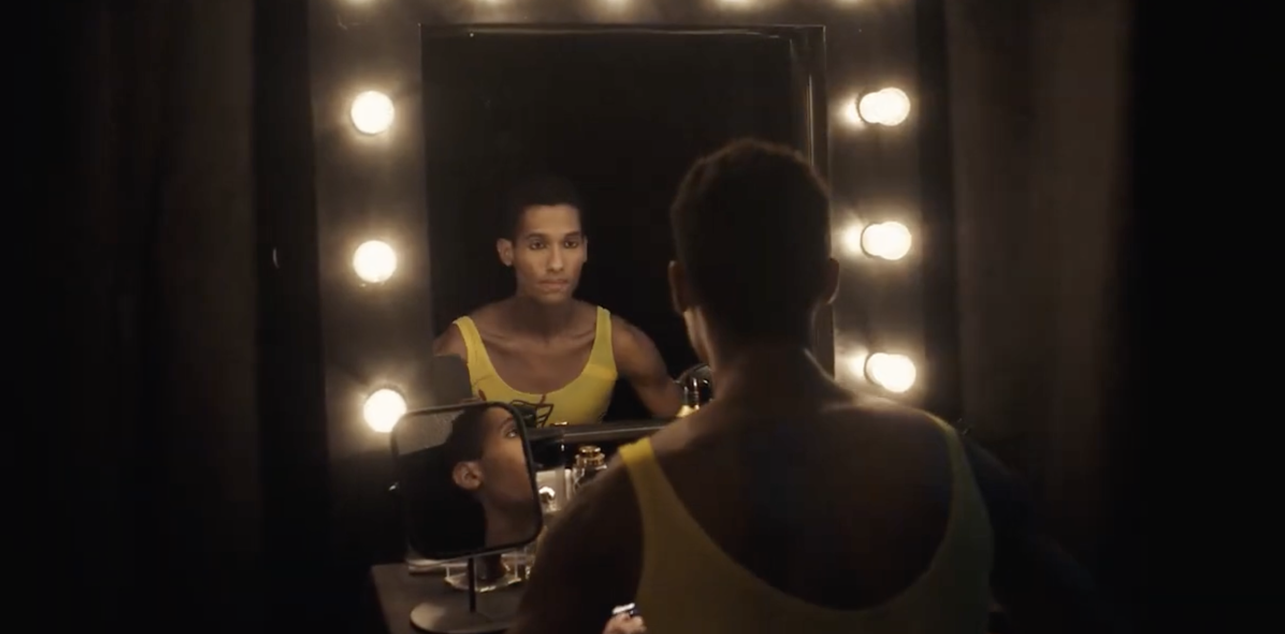 Acentos Bienvenidos Juan Capellan Hulu.mp4