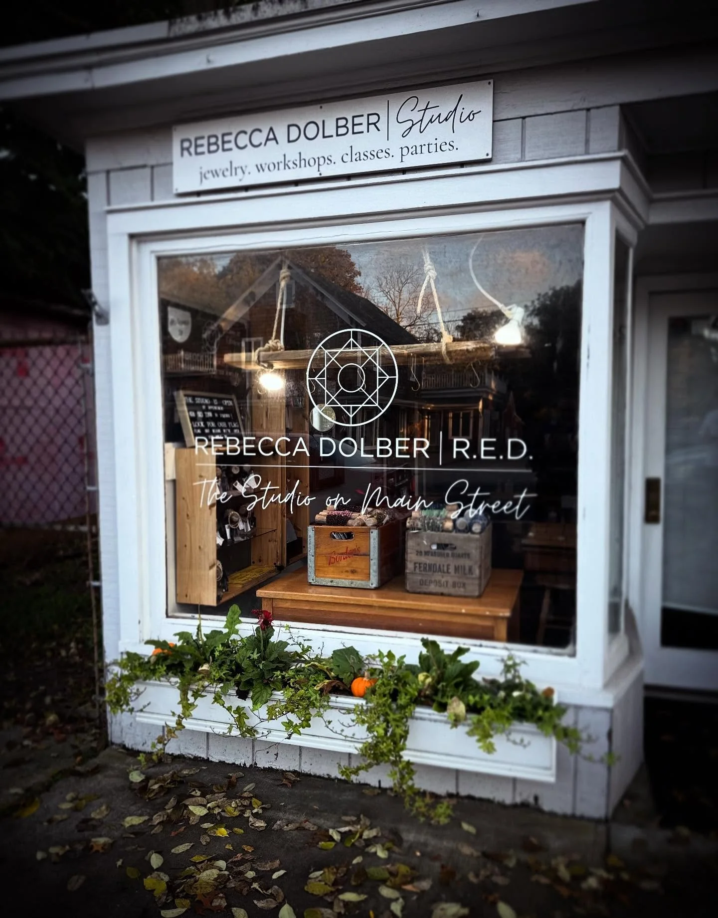 The Studio is CLOSED this weekend because we&rsquo;ll be at the @longislandfallfestival Saturday and Sunday (weather permitting). Check this space for hours, openings and closures! See you tomorrow in Huntington, spot #13 on Prime ✌🏽#rebeccadolber #