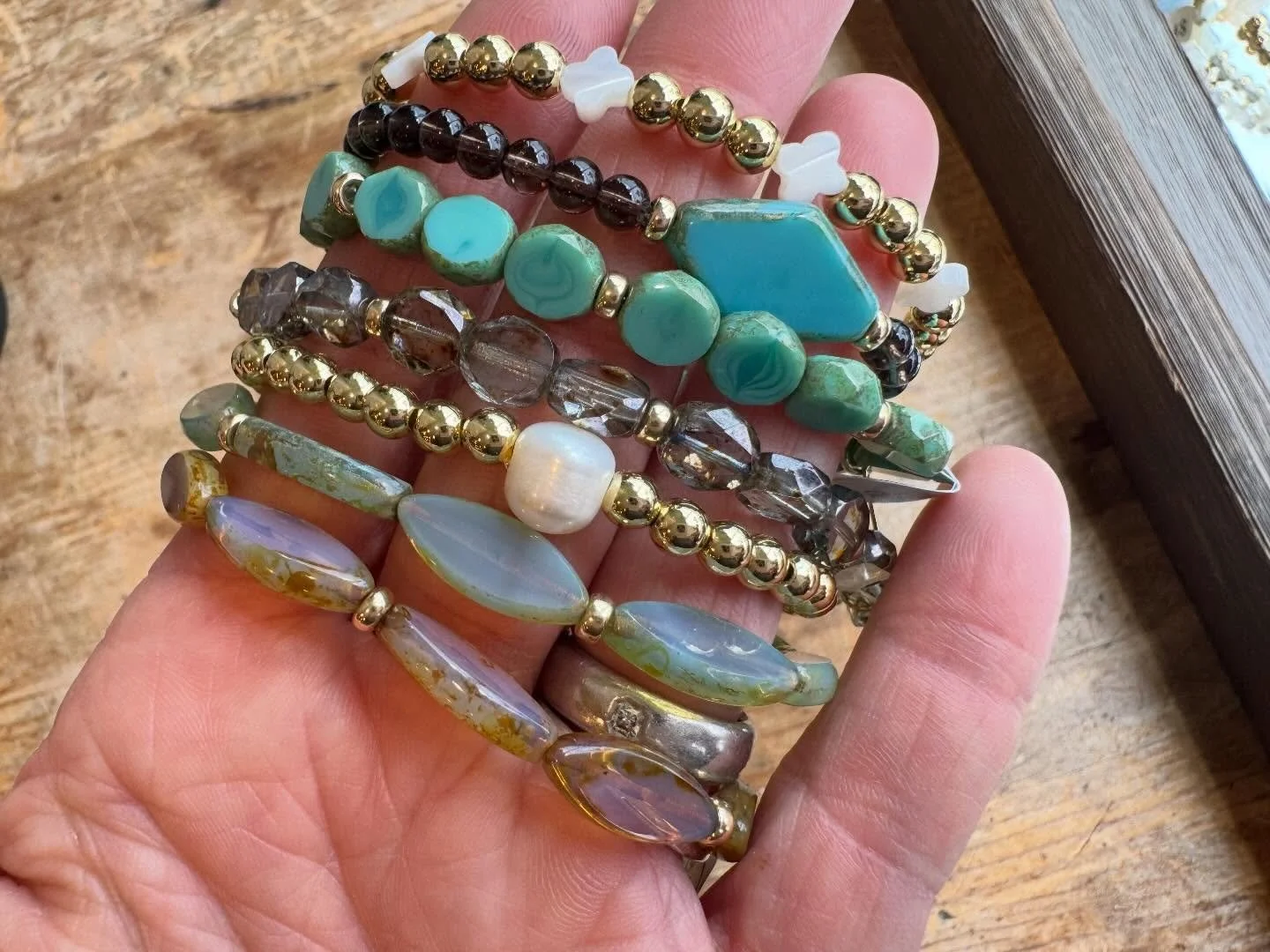 Last call for studio hours, today from 2-6pm. Make sure to come by for last-minute gifts and if you need your &ldquo;12 Days of Supporting Local&rdquo; card stamped. ✔️ After tonight, we&rsquo;ll be closed through the New Year. See you on Main Street