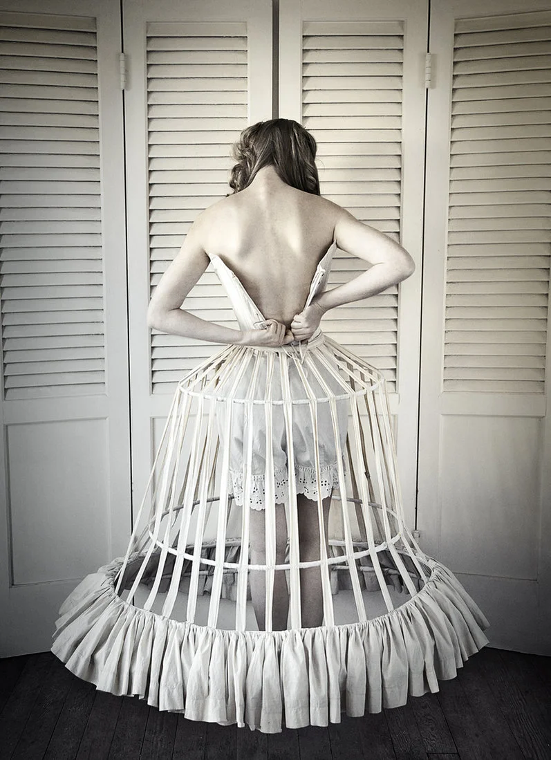 Elisabeth Caren; Carmela in Cage Crinoline ecarenphoto.com