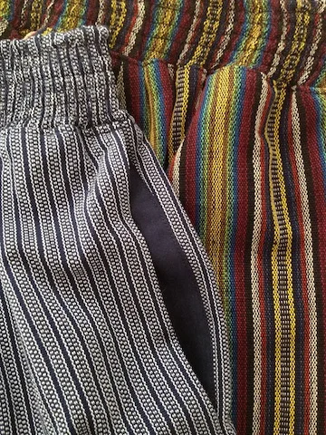 on-seam pockets on pants