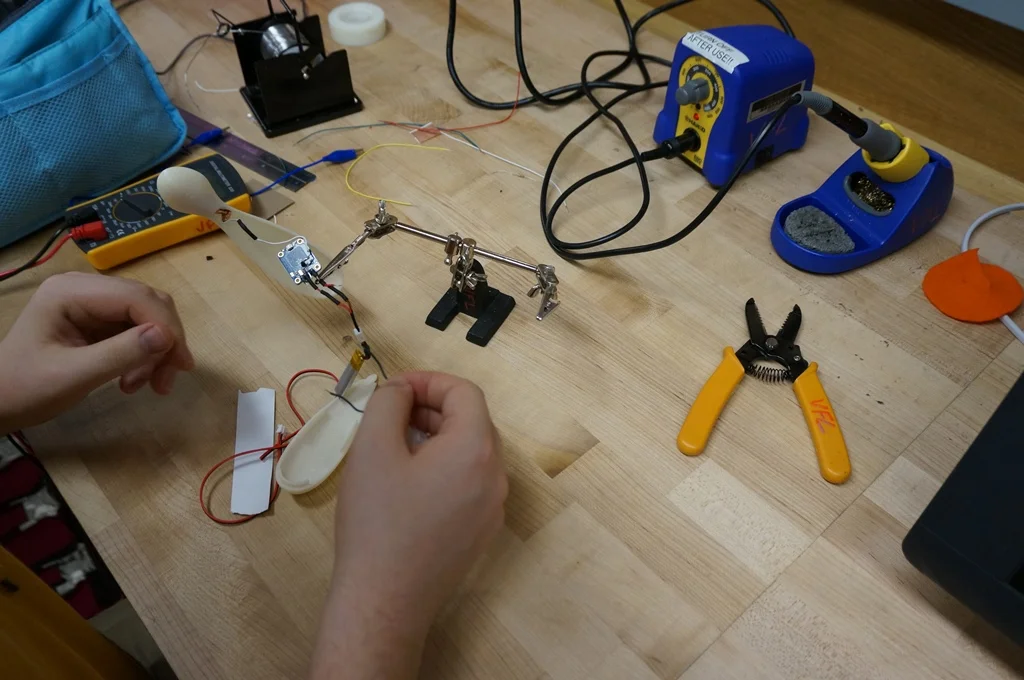 delightful_spoon_making_studio_berk_ilhan_process_images_1024x768 (6).JPG