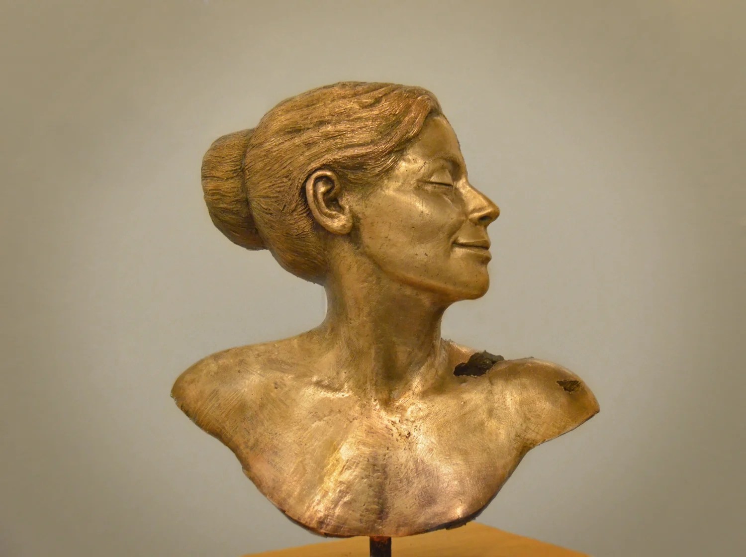 bronzewomanside.jpg
