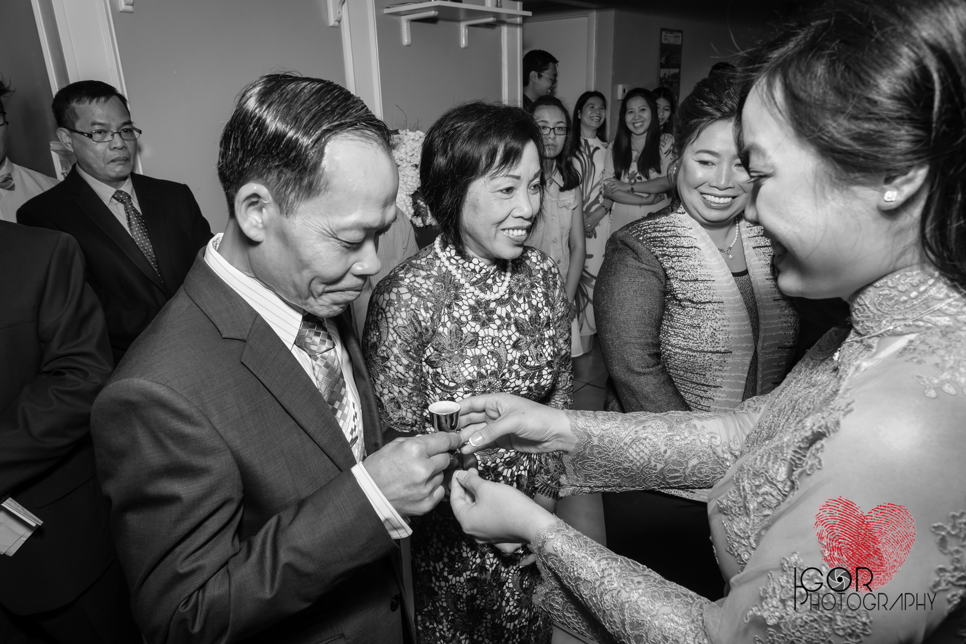 Tommy-linh-engagement-ceremony-9.jpg