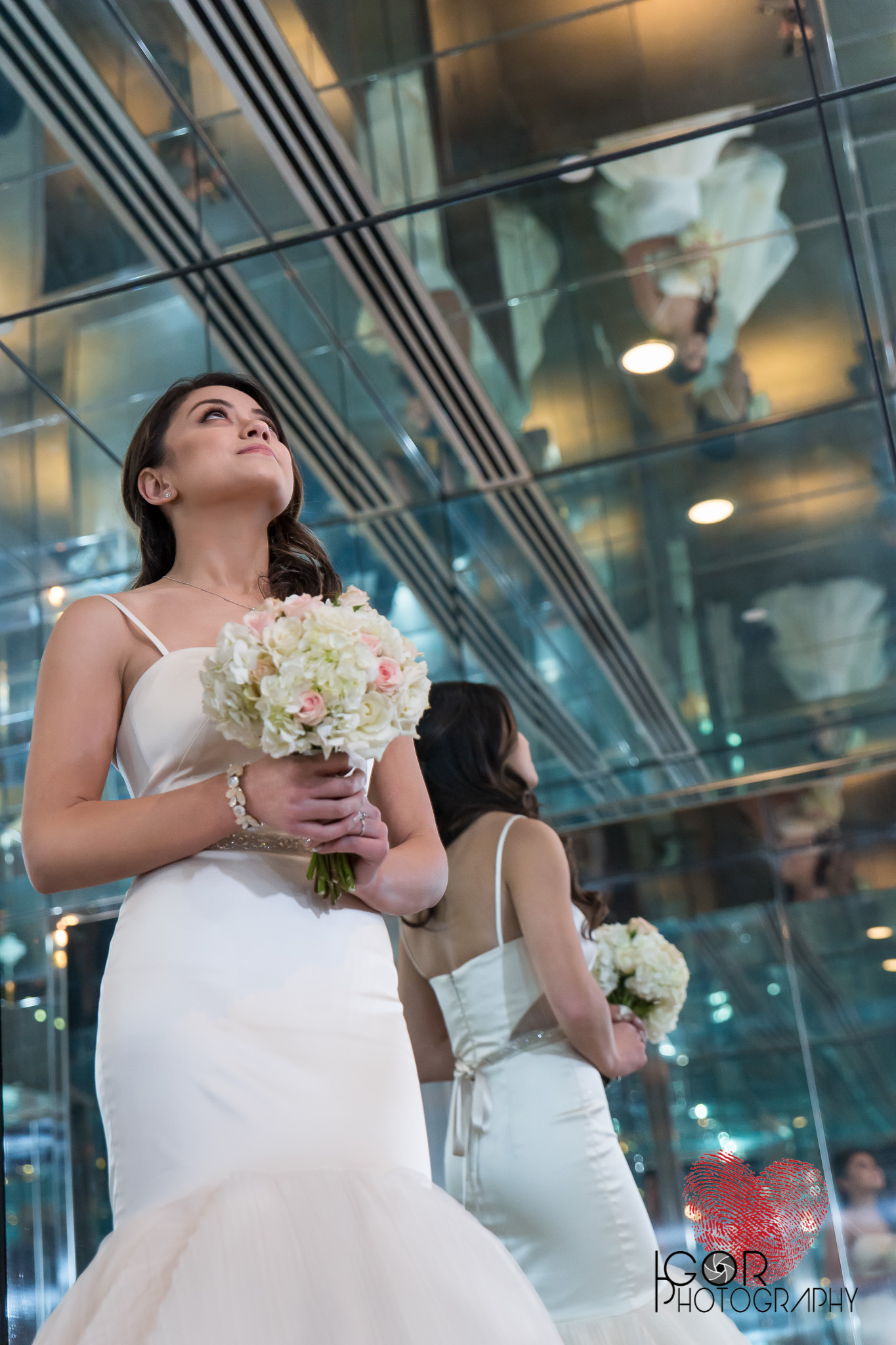 Elevator bride pic