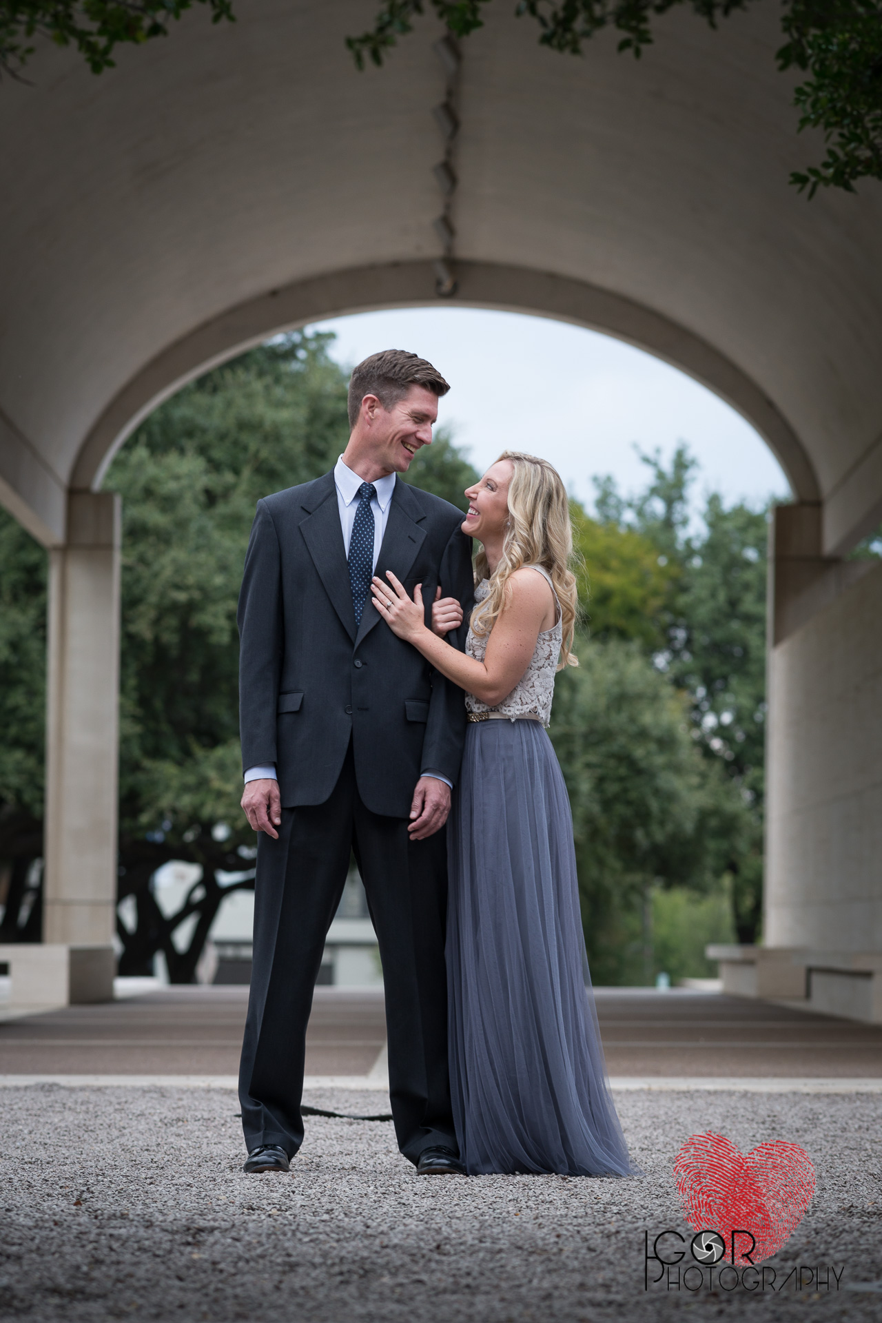 Kmibell Art Museum engagement photos