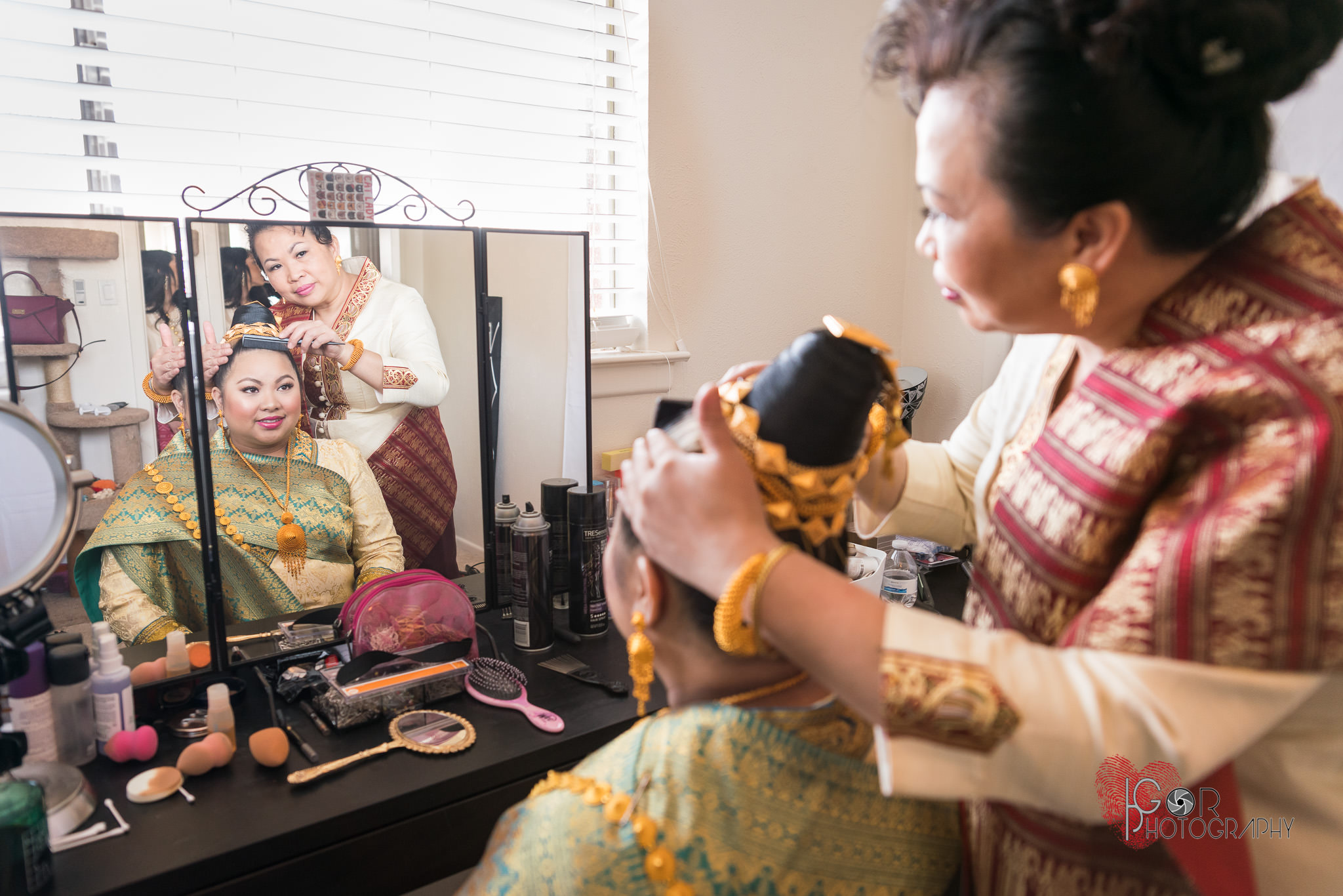 Laos bride getting ready