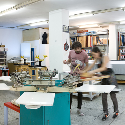 ¿HOLA POR QUÉ? / SPAIN Ana & Edu have been in the screen-print business for over a decade. In their small studio in Madrid they deliver the finest prints for independent designers and artists. www.holaporque.com