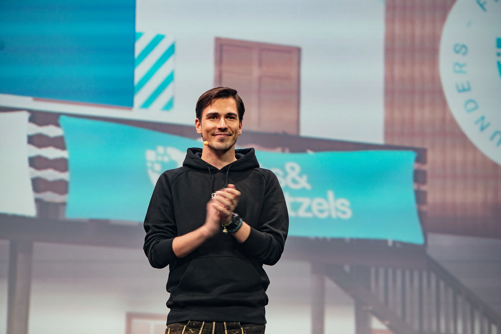  #123 Wie schreibt man eine StartUp Bibel, Andy Bruckschlögl?
