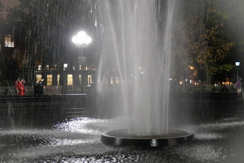 For a November night, it was cold but quite lovely. As we walked, I found it so difficult to comprehend the violence this city sometimes experiences. All the people we met were lovely.
