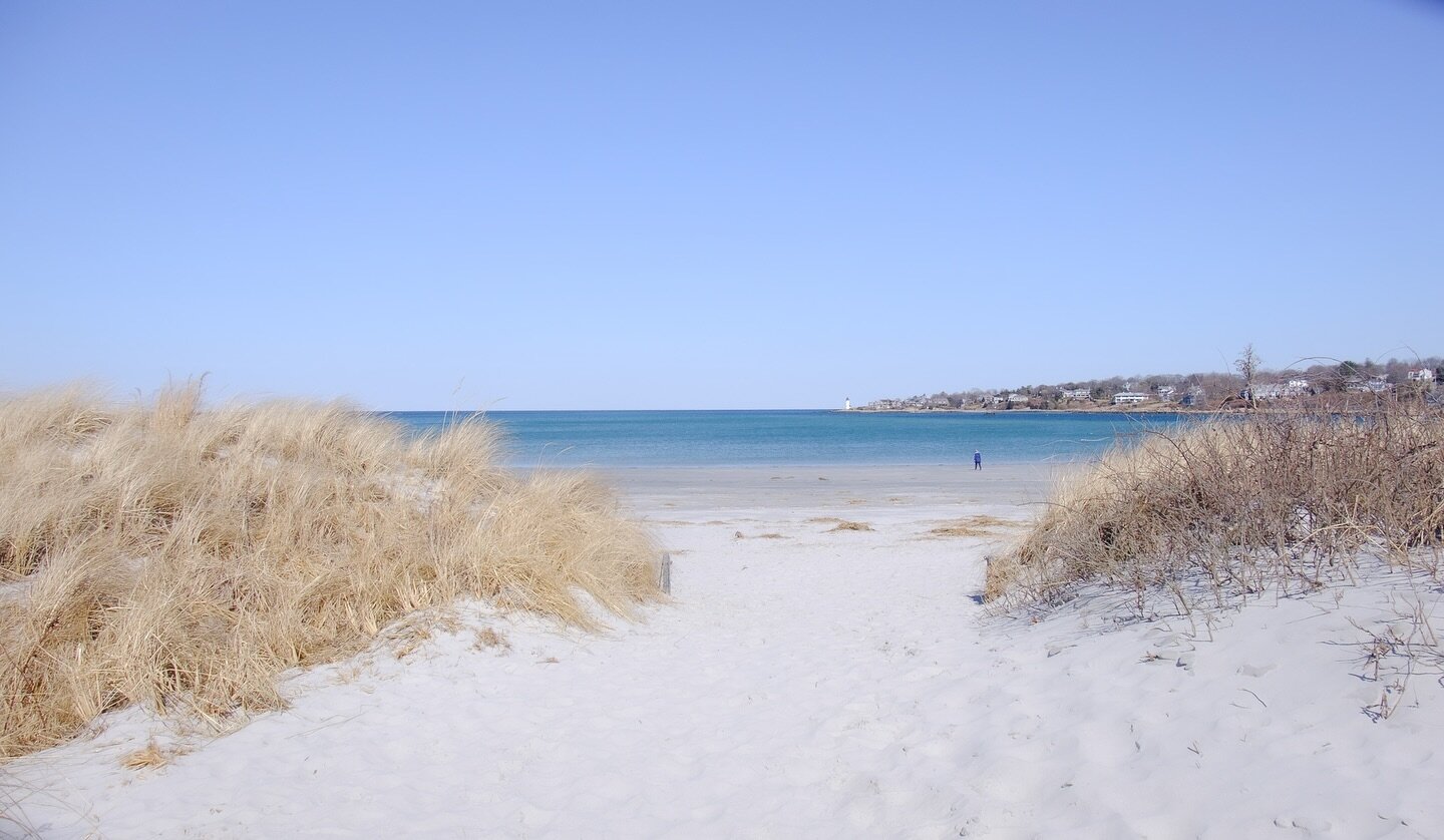 When the ordinary turns extraordinary. 

 It was so peaceful to be away.  It is so beautiful to be home.

To hear the sounds of the rolling sea and feel the sand beneath my feet.