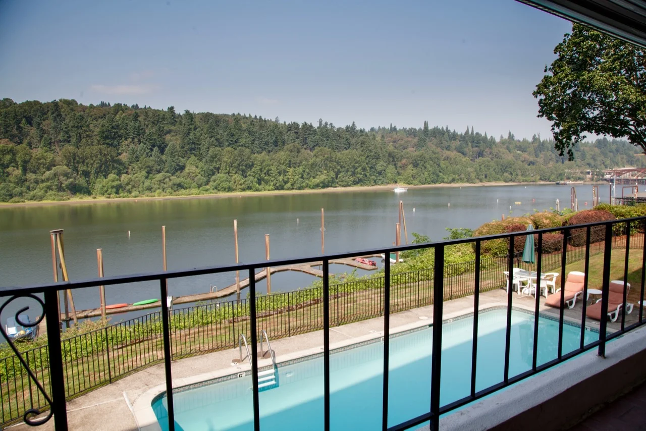 Quayside 105 Balcony.jpg