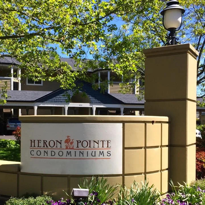 Heron Pointe Sign Lo Res.jpg