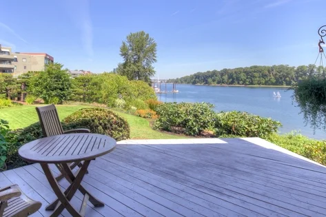 Bankside condos have breathtaking views of the Willamette