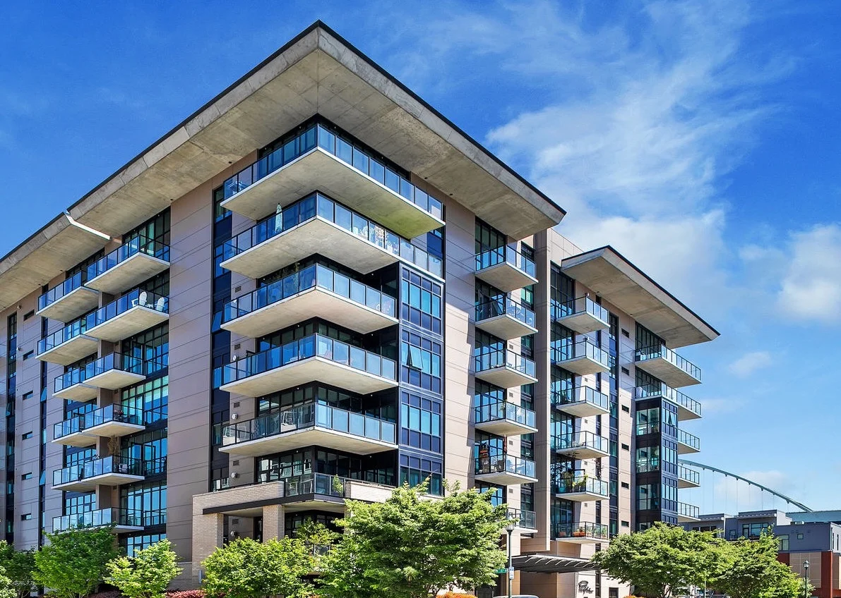 Pacifica Tower is just north of the Freemont Bridge in the Pearl District on the banks of the Willamette River