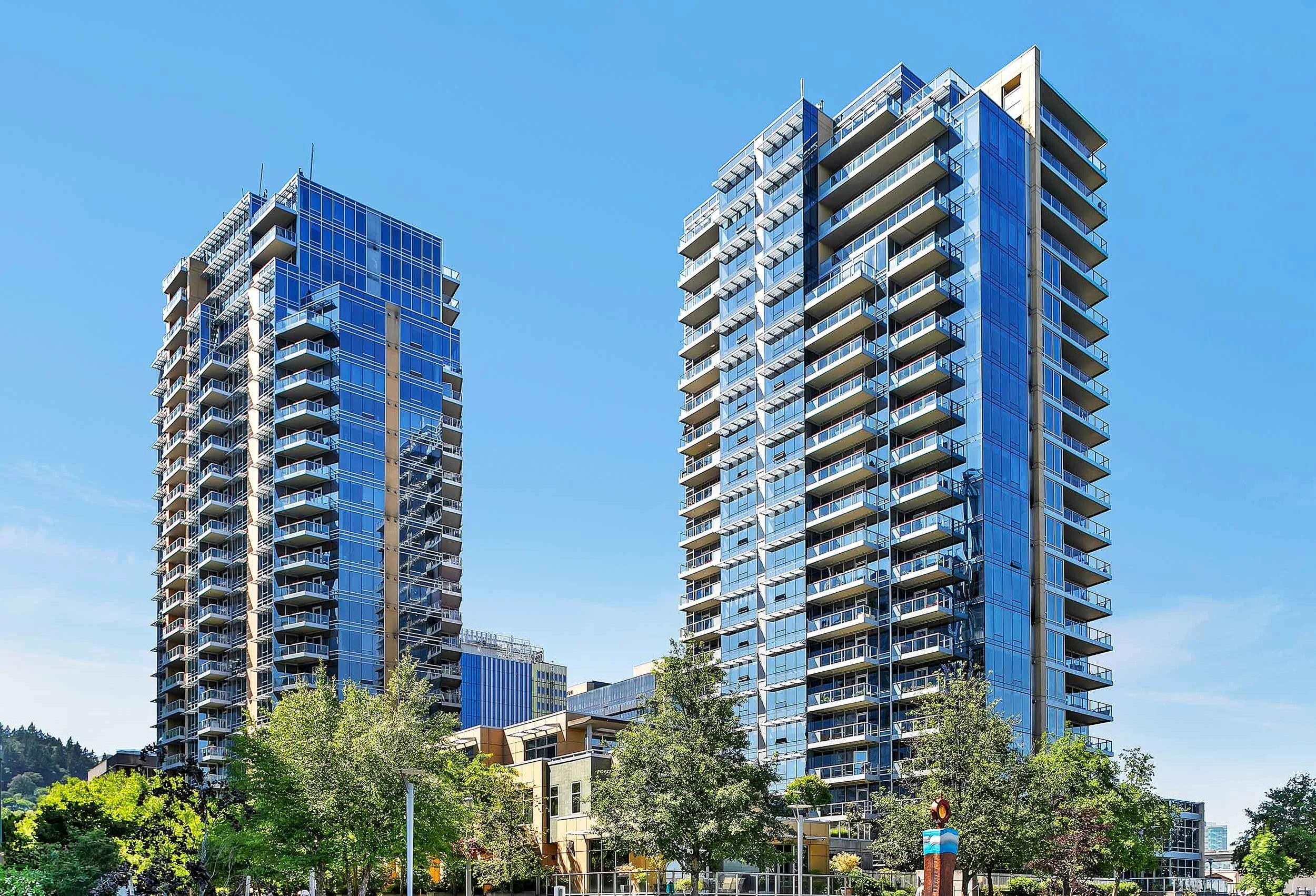 Meriwether’s two slim glass towers were inspired by the point tower architecture of Vancouver, British Columbia