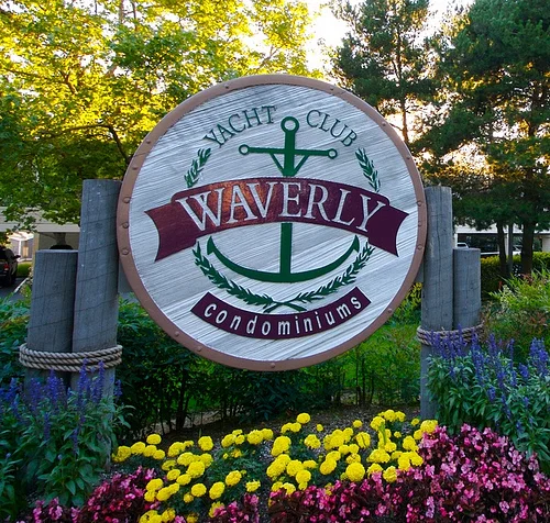 Waverly Yacht Club sign