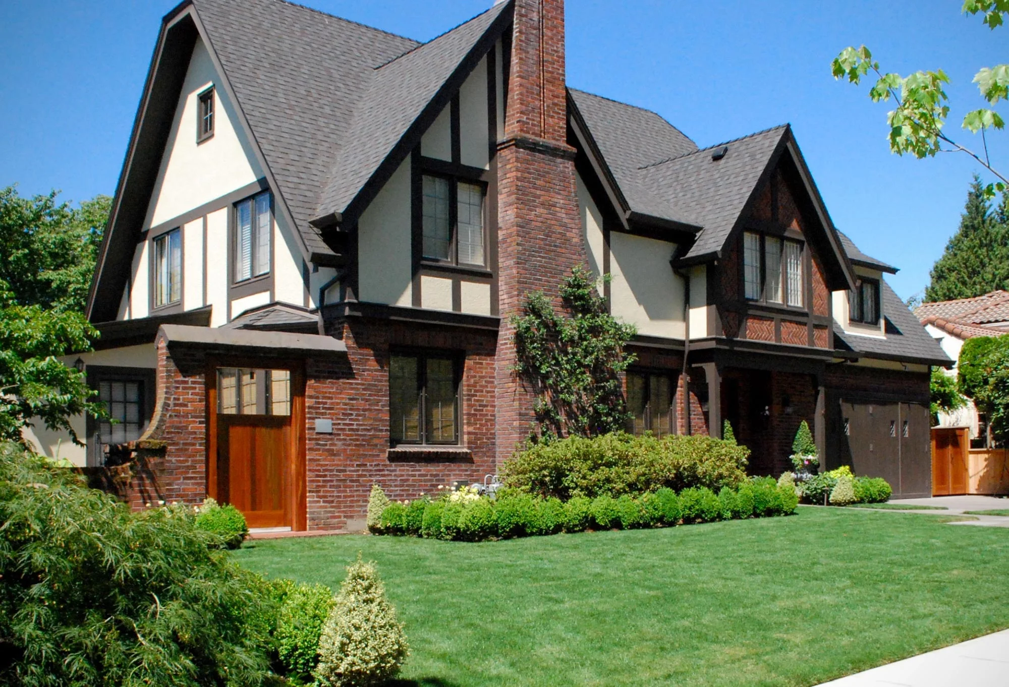 An Eastmoreland home, within walking distance of Sellwood-Moreland.