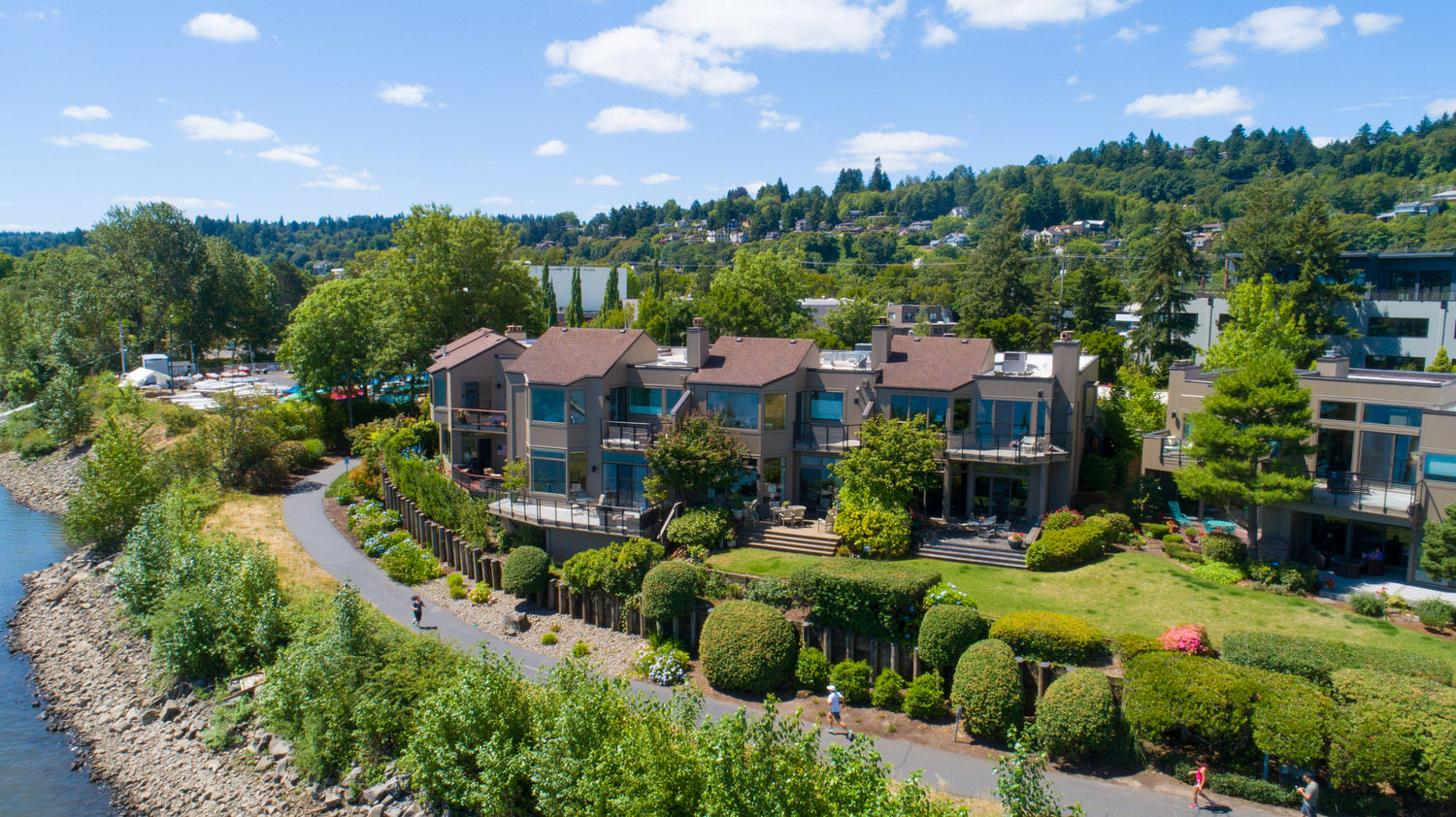 Riverpoint condos have excellent access to walk / bike path