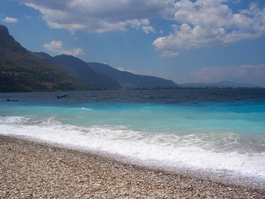 Greece 07 Sarah Traveling (84).jpg