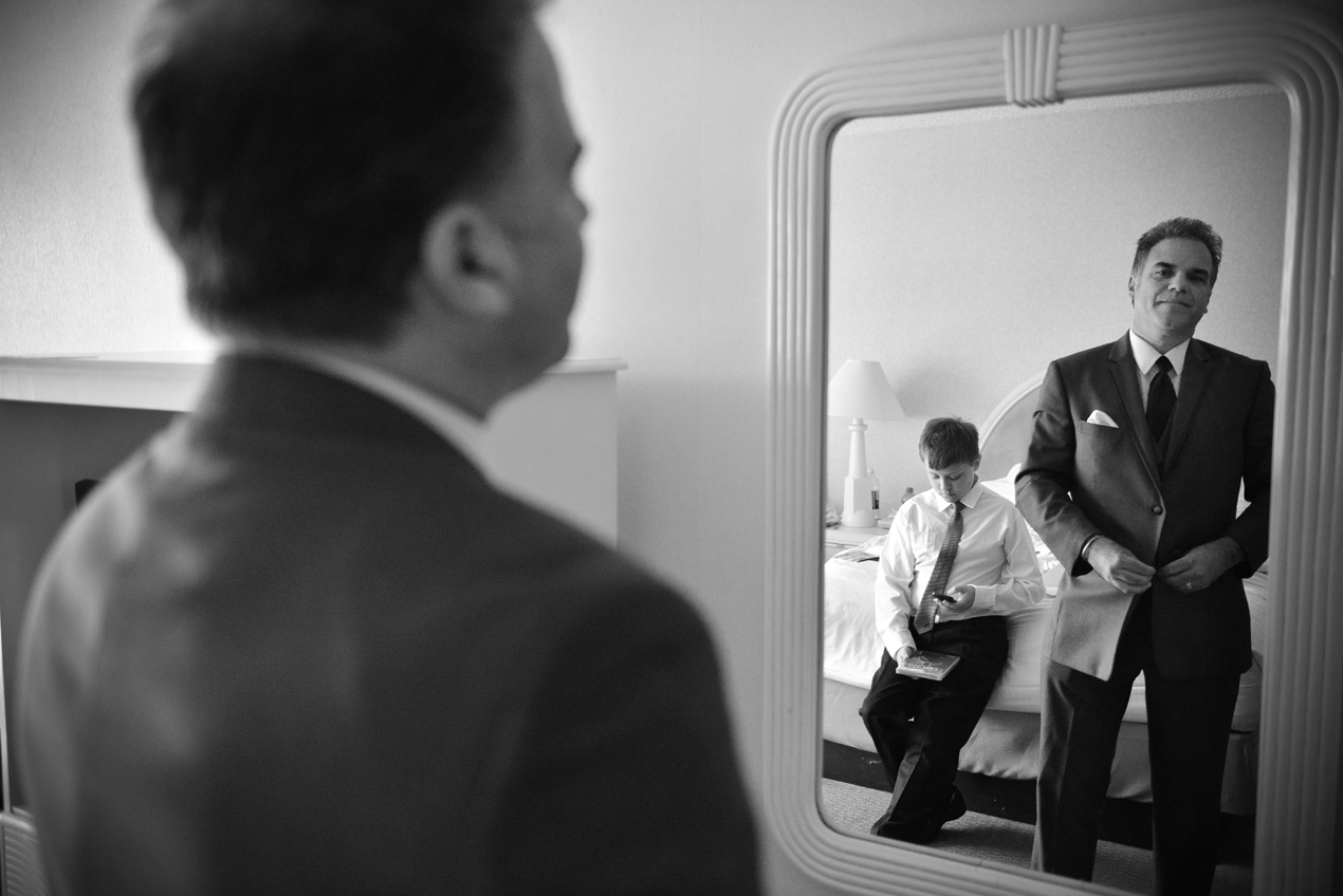 Jen_&_Jeff_LV_Wedding_028-2.jpg
