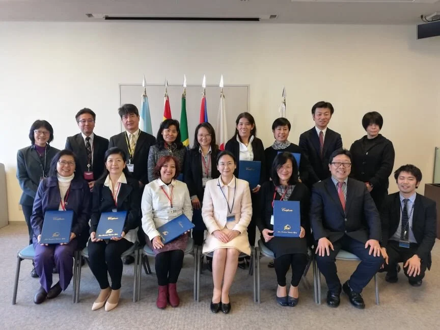 Julieta Fonte Iha (primera fila, segunda der.-izq), junto a participantes del programa y miembros y profesores de JICA. Yokohama, Japón, 2019.