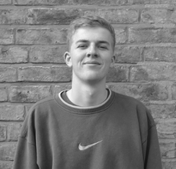 NAME: TOM CURRENTLY LIVING: OXFORD ROLE: WRITER FAVOURITE CLUB: CORSICA STUDIOS FAVOURITE ARTIST: MAD MIKE DJS: MR TIES & MOVE D FEATURES