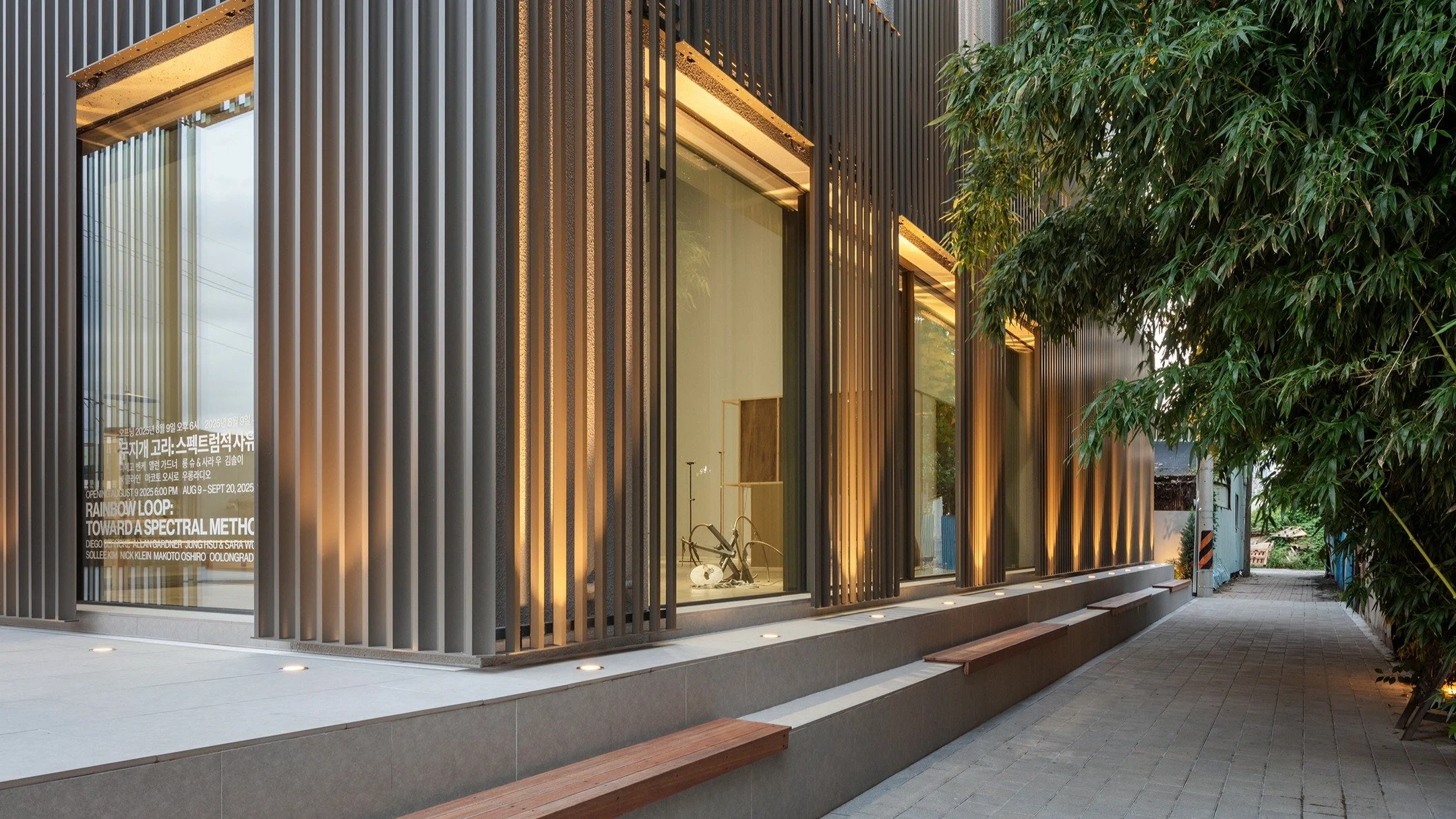 Art Site Soje Details

Alleyways are the intimate attraction of Soje-Dong. To give it a true public meaning, we installed the public benches all along the alleyway facing our neighbor restaurant. For both the exhibition and the restaurant, people enj