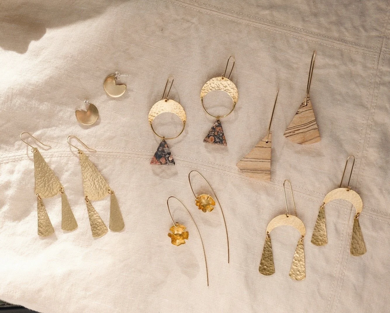 A00E4F29-A1D2-4A22-A6F9-9E59C0A3CF69