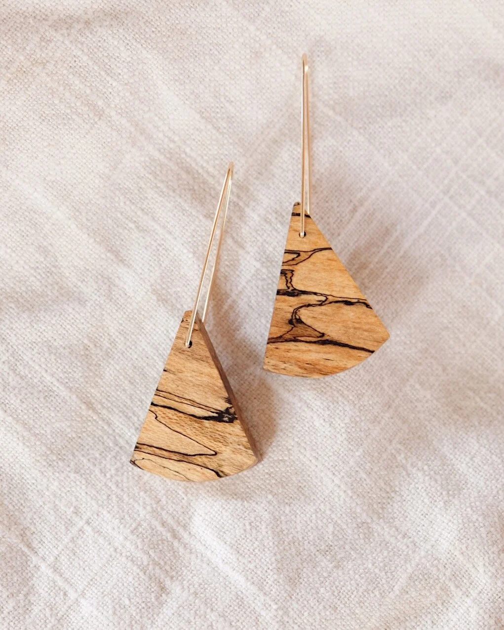 194C137D-B727-4D3A-9E34-D466441B7E75