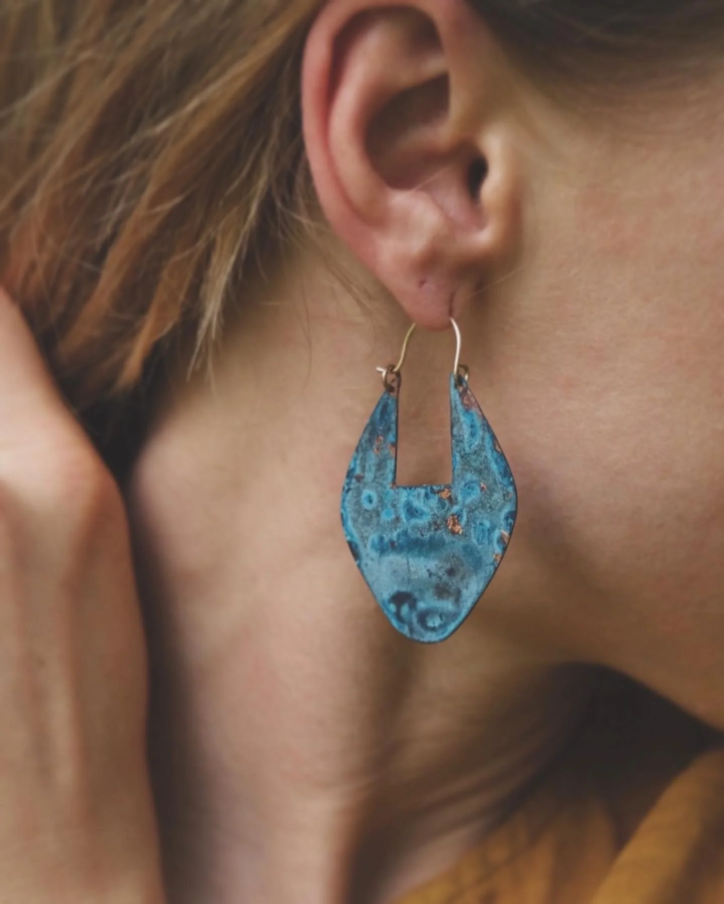 DC06F7C7-56E5-4231-BDBF-C94682112841