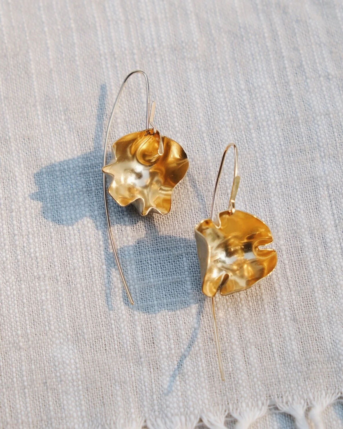 FC35F29F-846B-4220-8CEA-342C0BC11B5B